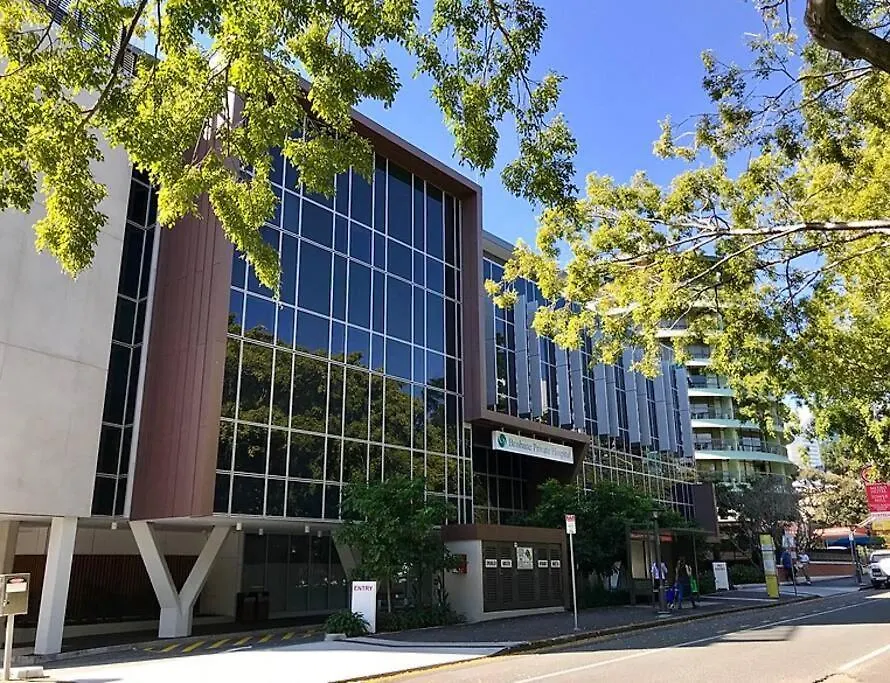 Slick 1 Bedroom + Carpark Apartment - Walk To City Brisbane